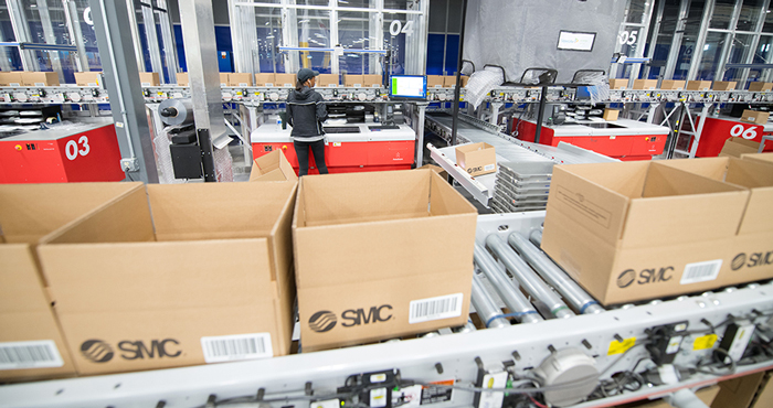 SMC-Noblesville-IN-boxes-roller-conveyor-autostore-goods-to-person-picking-stations-card