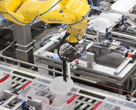 rubbermaid-robotic-case-packing-system-450px